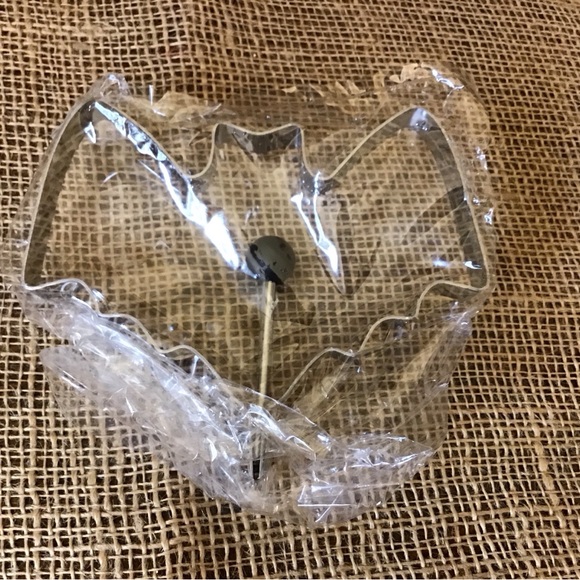 NWT Holiday Pancake Molds. 6 stainless steel with adjustable handles. - Picture 4 of 12